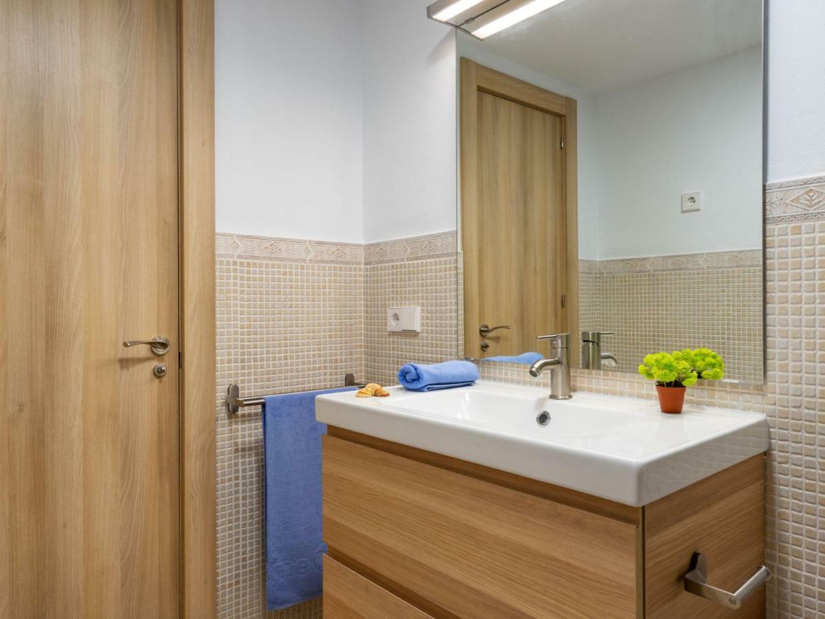 Apartment Carihuela Playa-2 By Interhome Торремолинос Экстерьер фото